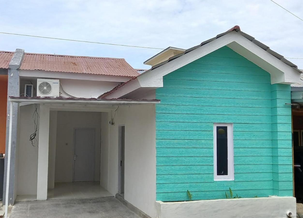 Oyo 90974 Homestay Golo Koe Sejahtera Лабуан-Бахо Экстерьер фото