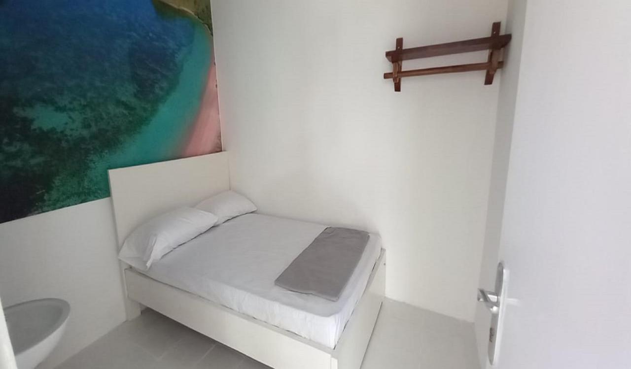 Oyo 90974 Homestay Golo Koe Sejahtera Лабуан-Бахо Экстерьер фото