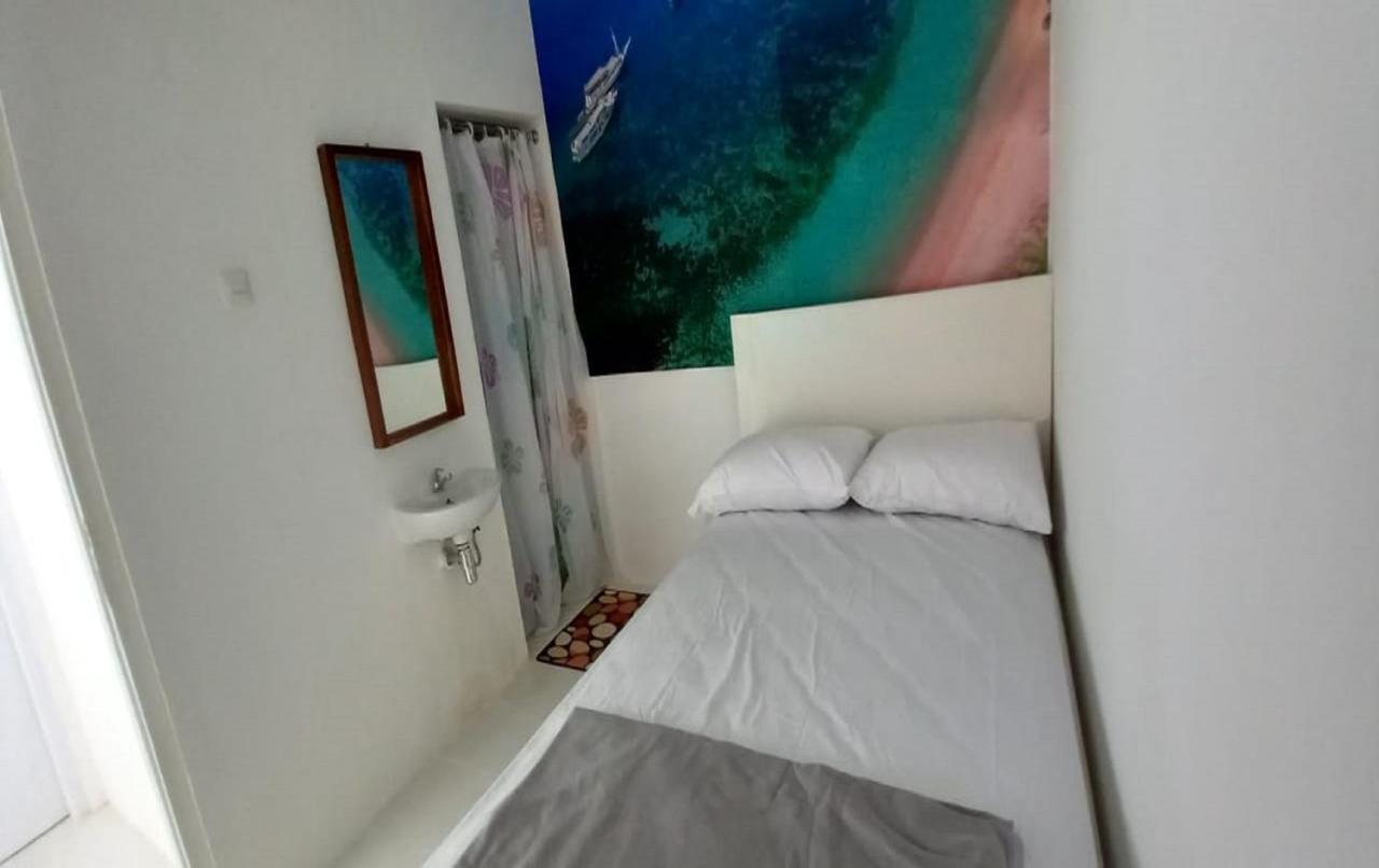 Oyo 90974 Homestay Golo Koe Sejahtera Лабуан-Бахо Экстерьер фото