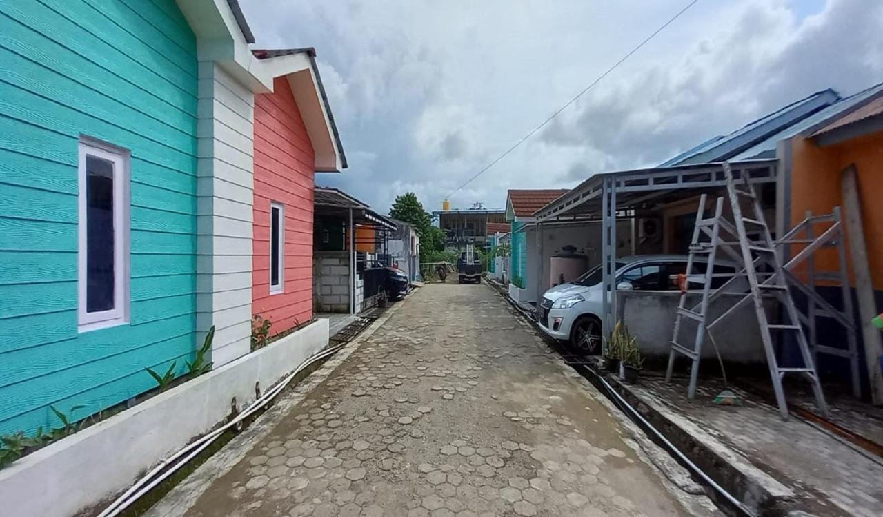 Oyo 90974 Homestay Golo Koe Sejahtera Лабуан-Бахо Экстерьер фото